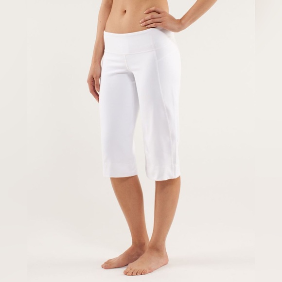 NEW Lululemon Clam Digger II in White. Size 2. NWOT. - Picture 2 of 7